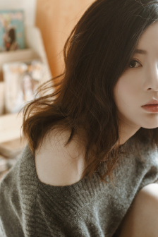 被玷污的秘书